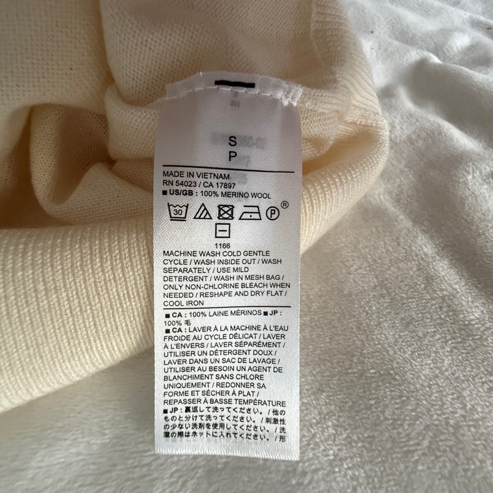 Banana Republic Cream Merino Wool Sweater Shell - Picture 6 of 6